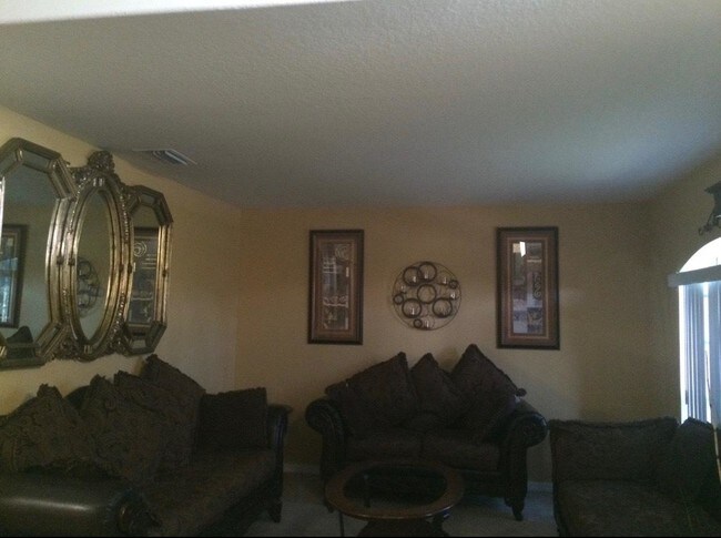 Foto del edificio - 2049 SW Kimberly Ave