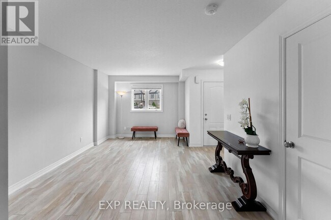 Building Photo - 7768 Ascot Cir