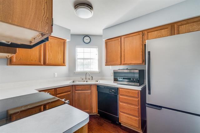 Foto del edificio - 5520 Creekridge Dr