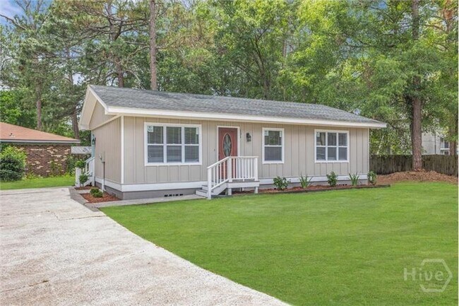 Building Photo - 131 Pointe S Dr