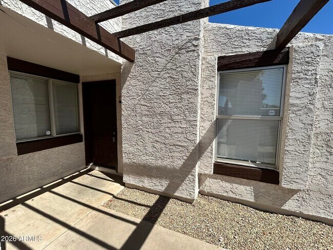 Foto del edificio - 1762 W Colt Rd