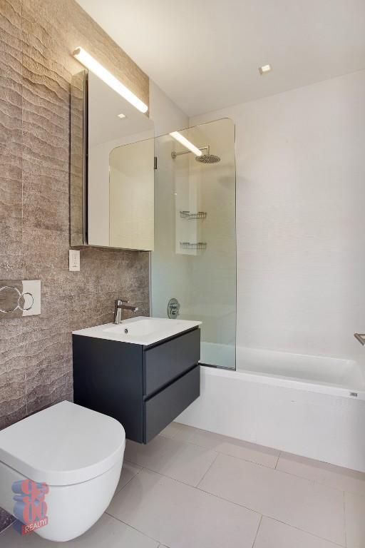 Foto del edificio - 420 E 120th St