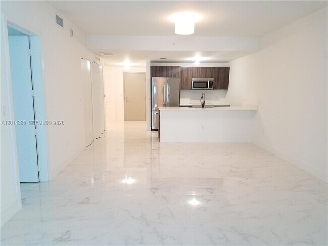 Foto del edificio - 488 NE 18th St