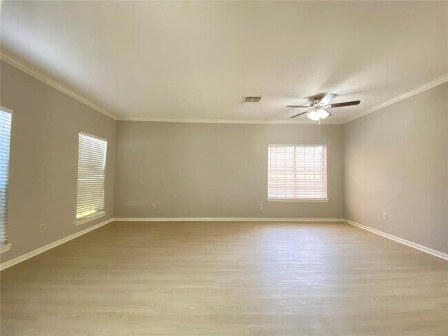 Building Photo - 14406 Circlewood Way
