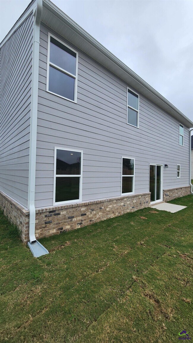 Foto del edificio - 502 Liberty Hall Dr