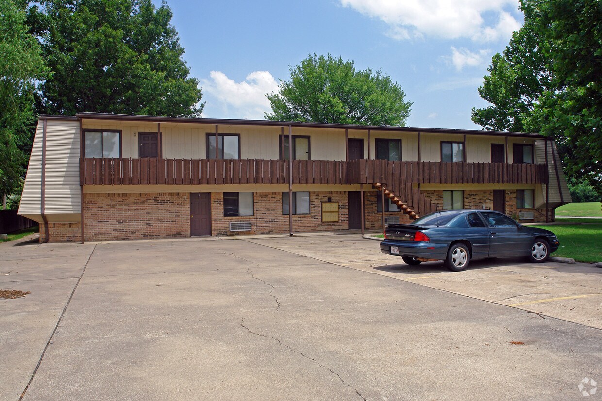 Foto principal - 6701 Dallas St