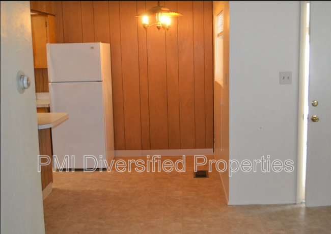Building Photo - 1730 Kirman Ave
