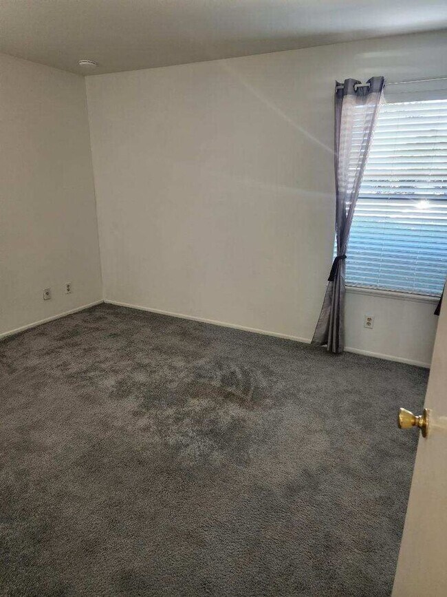 Foto del edificio - Beautiful home in Irvine for rent!