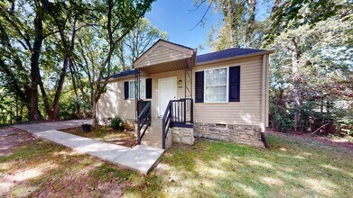 Building Photo - 1215 Greenfield Dr