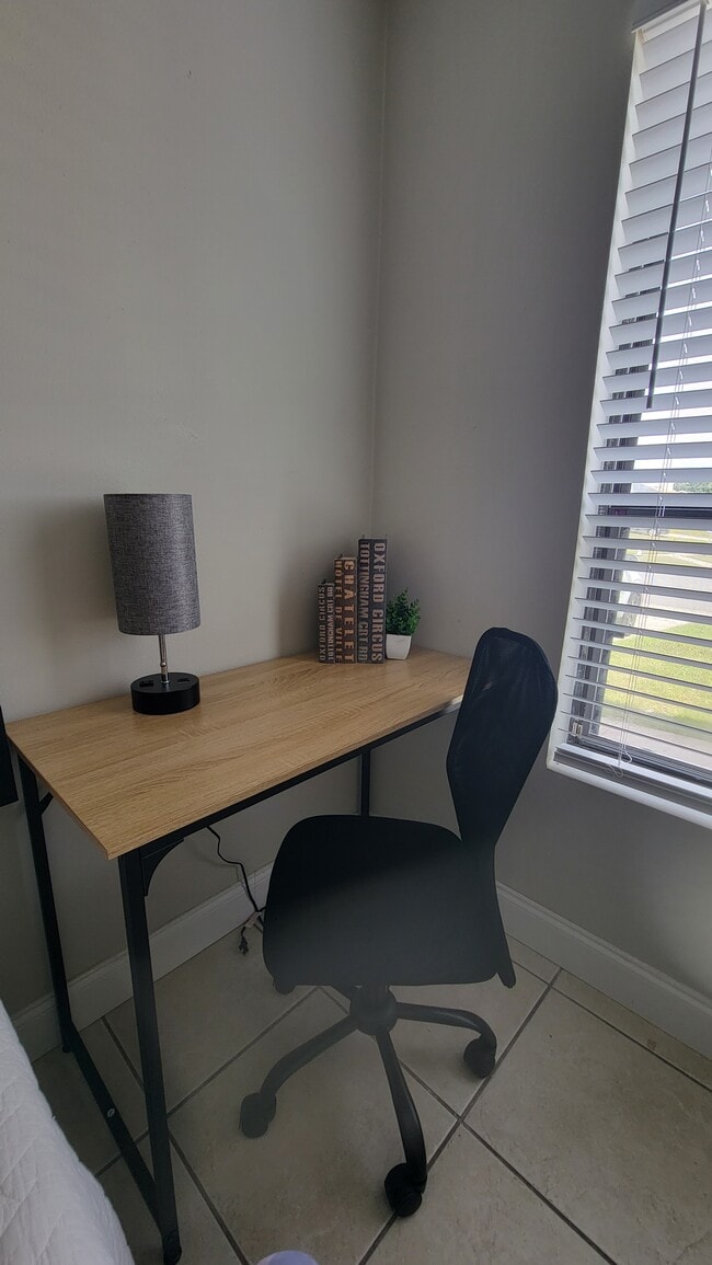 Foto del edificio - 7510 Govern Blvd