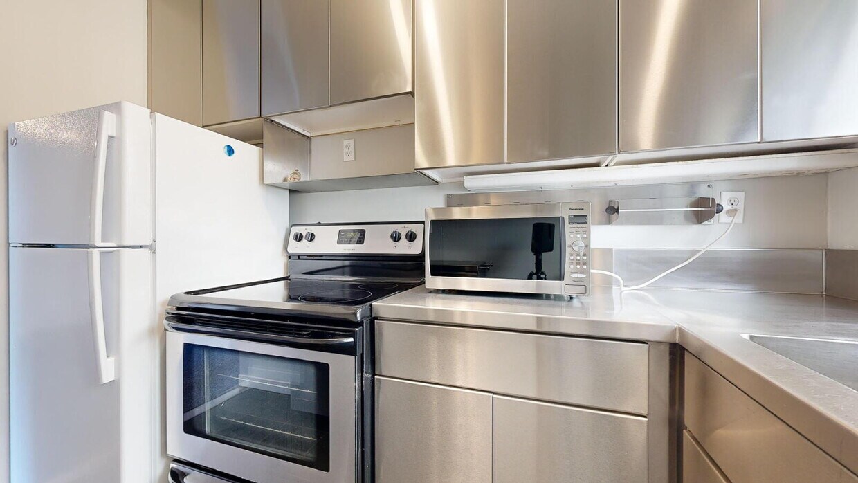 Photo - "Charming 2-Bed Condo in Prime San Francisco Location – 1817 California St"