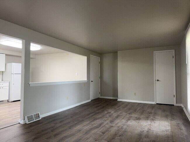 Foto del edificio - 418 Beloit St