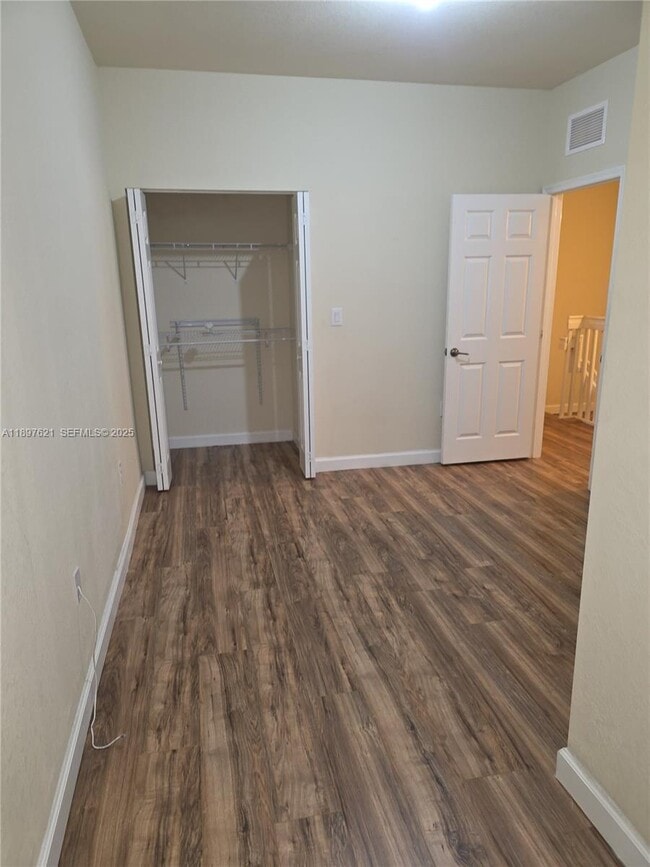 Foto del edificio - 528 SE 32nd Ave