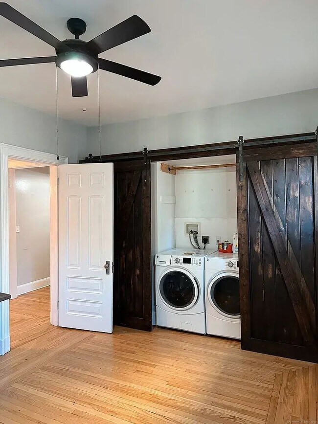 Foto del edificio - 99 Olive St