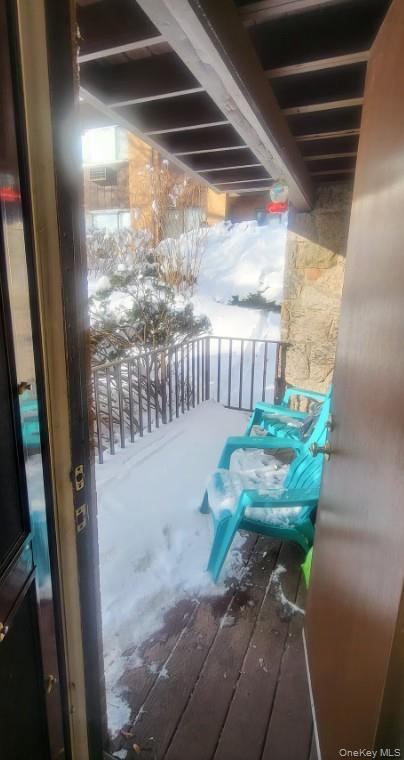 Building Photo - 5 W Lawrence Park Dr