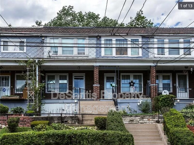 Foto principal - 927 Clarissa St