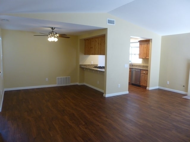Building Photo - Orcutt Area Home