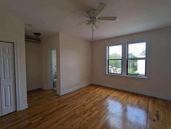 Building Photo - 338 Tudor Ct