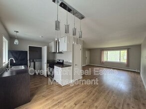 Building Photo - 8114 Boundary Ave