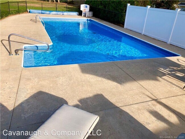 Foto del edificio - 5 br, 3.5 bath House - 92 Grove Street