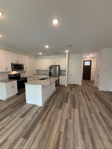 Building Photo - 1544 Creekside Dr