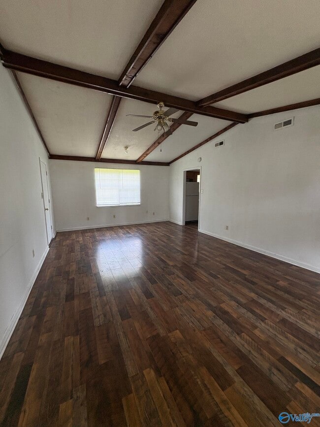 Building Photo - 21045 Myrtlewood Dr