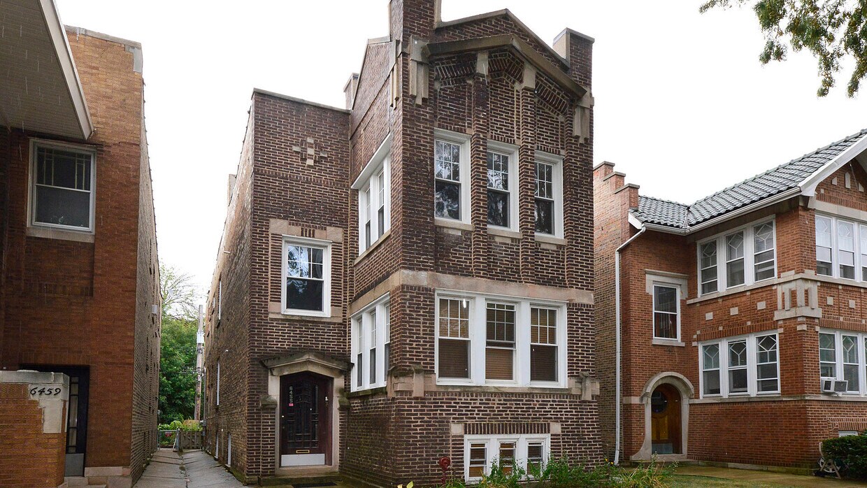 Primary Photo - 6455 N Glenwood Ave