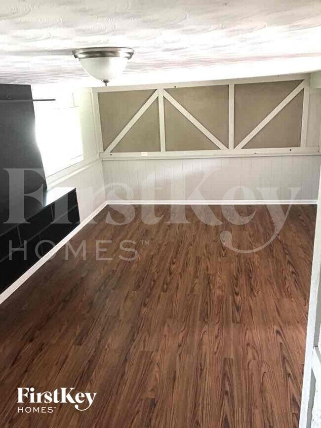 Foto del edificio - 2S383 Riverside Ave