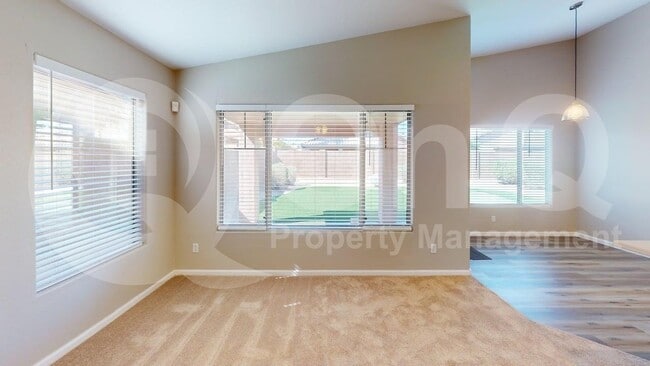 Building Photo - 4722 E Verbena Dr