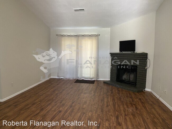 Building Photo - 3 br, 2 bath House - 428 Calaveras Street