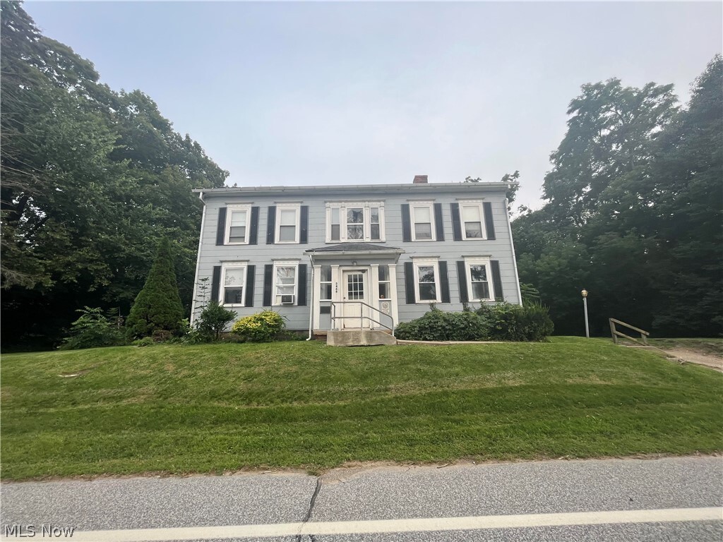 Foto principal - 5466 S Ridge Rd