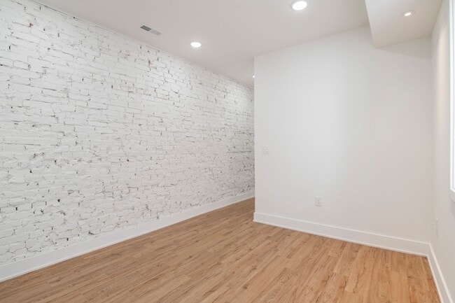 Photo - 3312 W Cumberland St Apartment