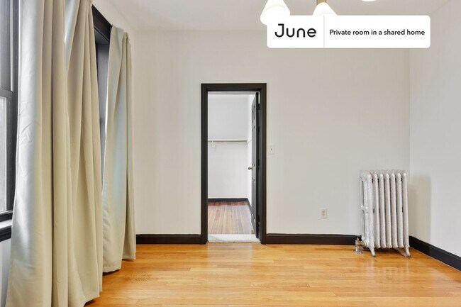 Foto del edificio - Room in Shared 4 bed/2.5 bath home