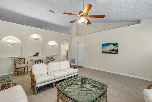 Building Photo - 5150 Wind Jammer Ln