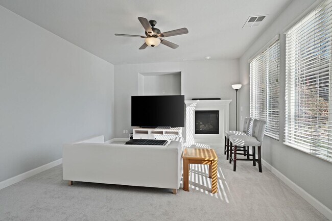 Building Photo - 4157 Torrazzo Way
