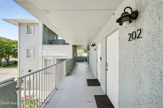 Building Photo - 303 Audubon Dr