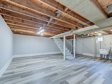Building Photo - 4469 Mohegan Dr
