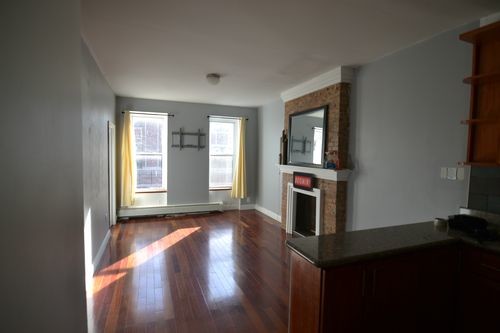 Building Photo - 383 Kosciuszko St