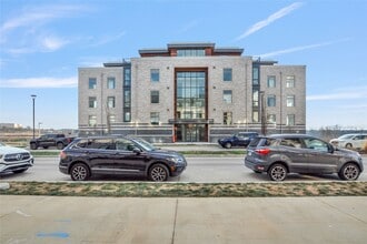 Building Photo - 16460 Wildhorse Lk Blvd