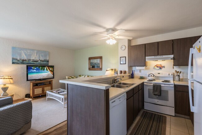Foto del edificio - 1 Bedroom Furnished Condo on Alii Drive