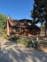 Building Photo - 604 Aspen Ave