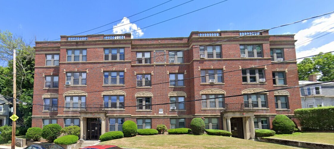 Primary Photo - 26 Bellevue St