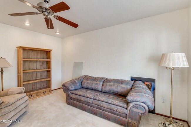 Building Photo - 3739 S Siesta Ln
