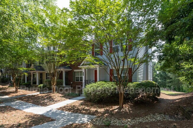 Foto del edificio - 1214 Charleston Ct