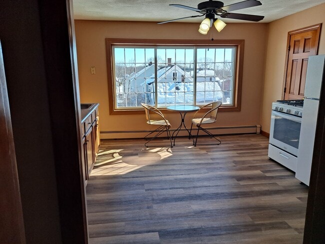 Building Photo - 1559 Mendon Rd