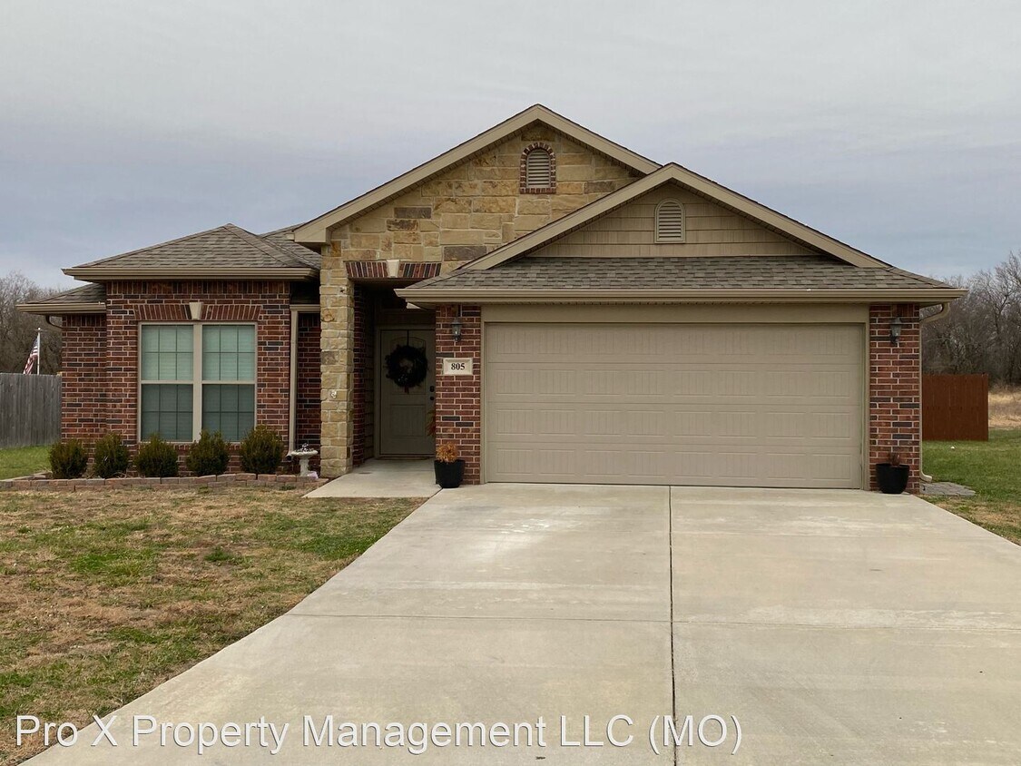 Primary Photo - 4 br, 2 bath House - 805 Nicholas Ln