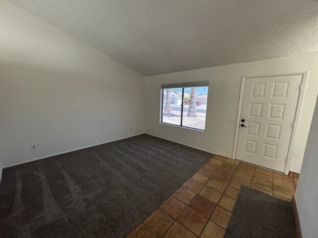Foto del edificio - North Phoenix 2 bedroom Duplex