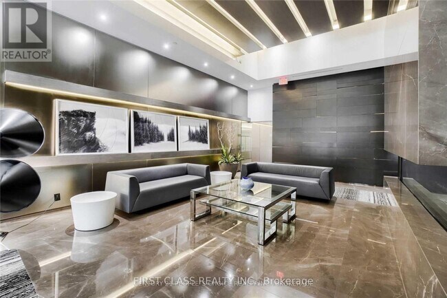 Building Photo - 101 Charles St E