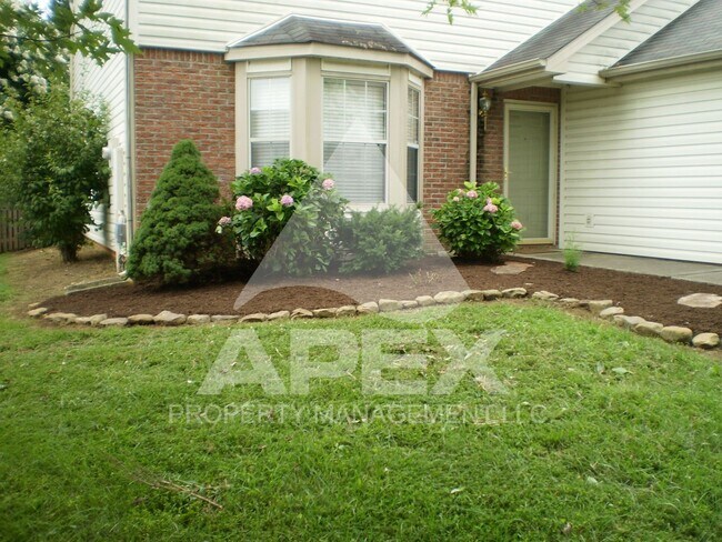 Building Photo - Beautiful 4 Bd | 2.5 Ba Single Family home with 2-Car Garage in West Knox!