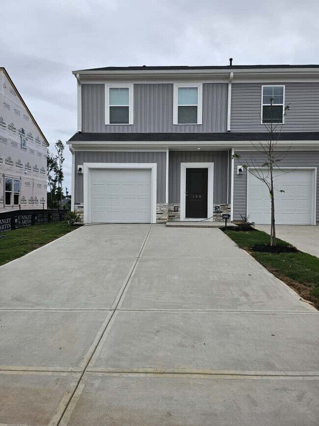 Building Photo - 171 Randwick Ln
